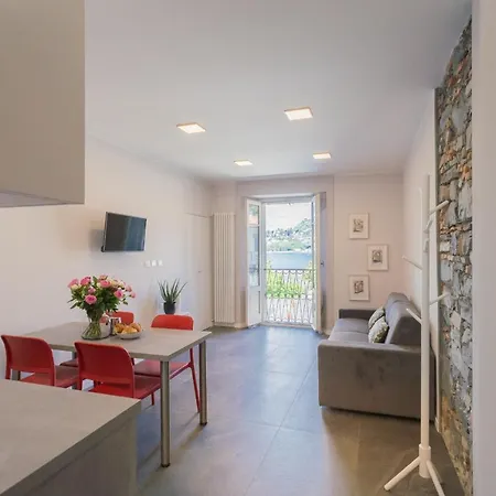 Sant'agostino By Rent * Como