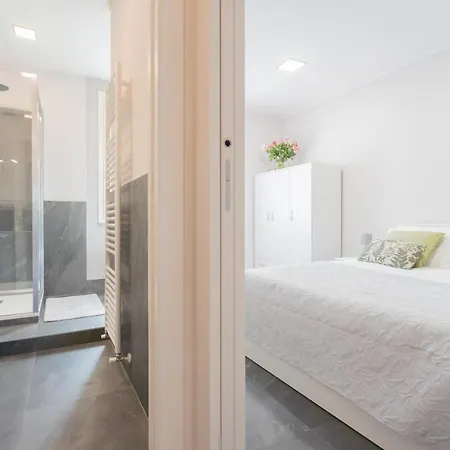 Sant'agostino By Rent * Como
