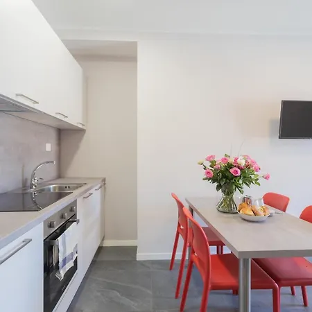 Sant'agostino By Rent * Como