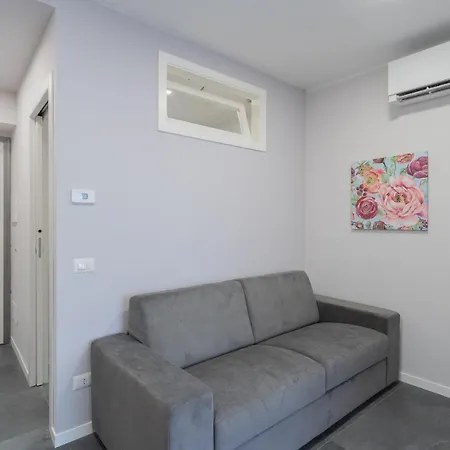 Apartment Sant'agostino By Rent Como