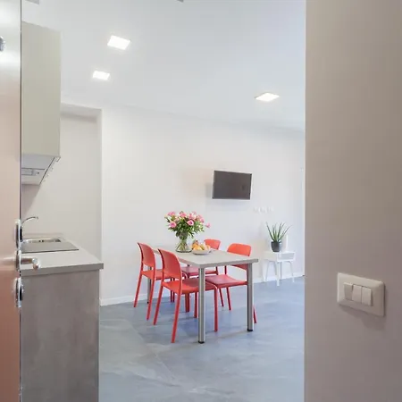 Apartment Sant'agostino By Rent Como